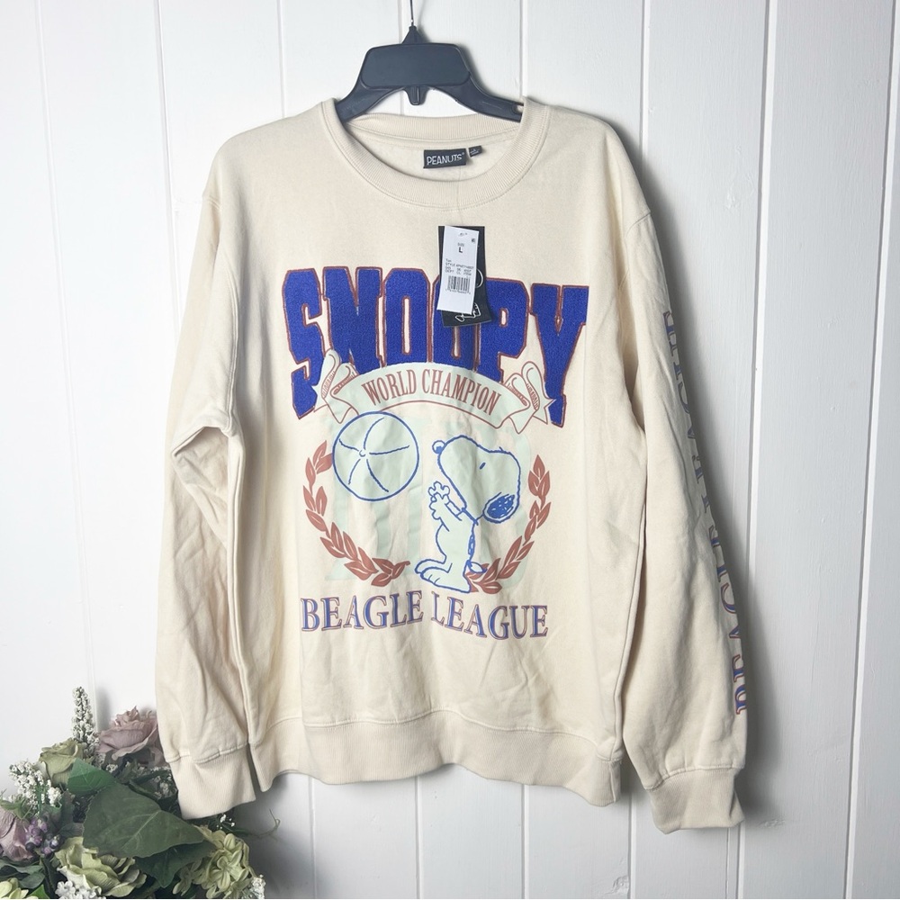 Peanuts Snoopy Basketball World Champion Beagle League Sweatshirt Large